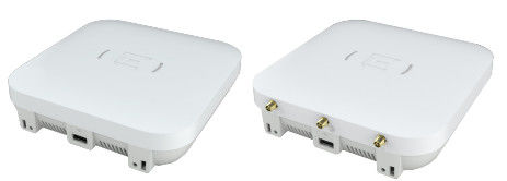 الشبكات الخارجية المتطرفة AP310E لوحة الحائط 802.11a / B / G / N / AC / Ax 5 جيجاهرتز 2.4 جيجاهرتز