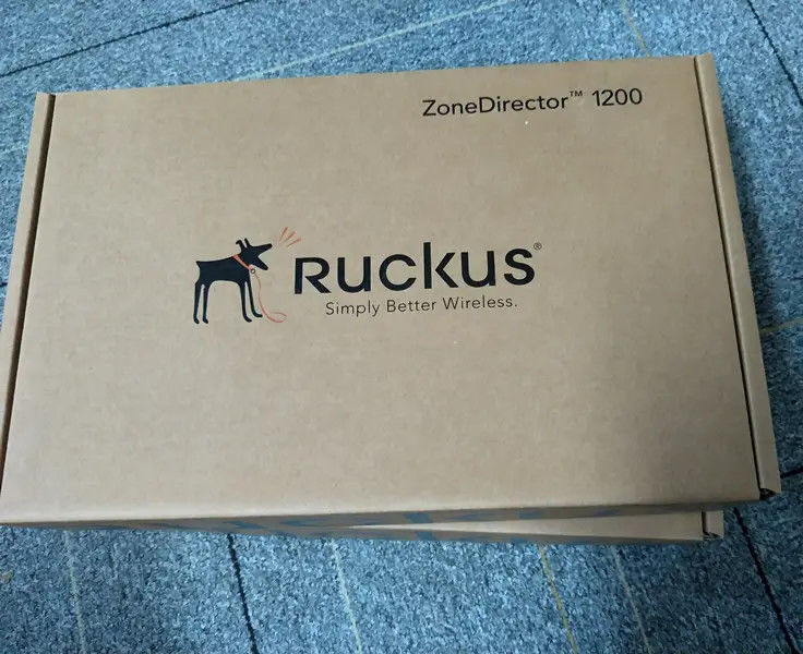 901-3050-CN00 Ruckus Wireless Controller ZoneDirector 3000 Serial ZD3050 AC3050 مرخص لما يصل إلى 50 نقطة وصول