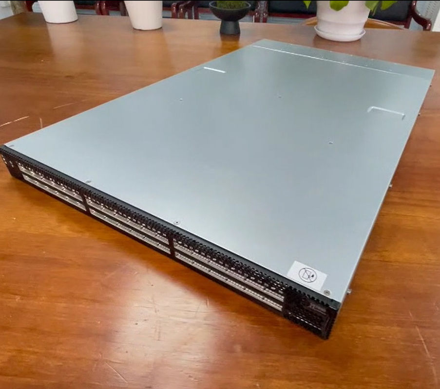 SB7890 36 منفذ Mellanox Infiniband Switch غير مسدود إدارة خارجية EDR 100Gb / S